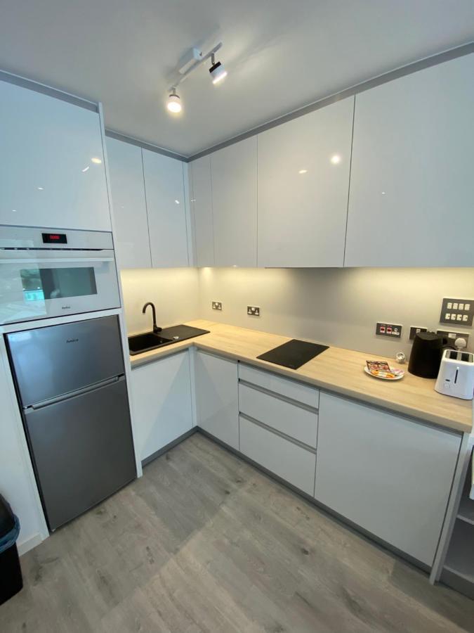 Modern Studio Apartment At The Hub Gibraltar Luaran gambar